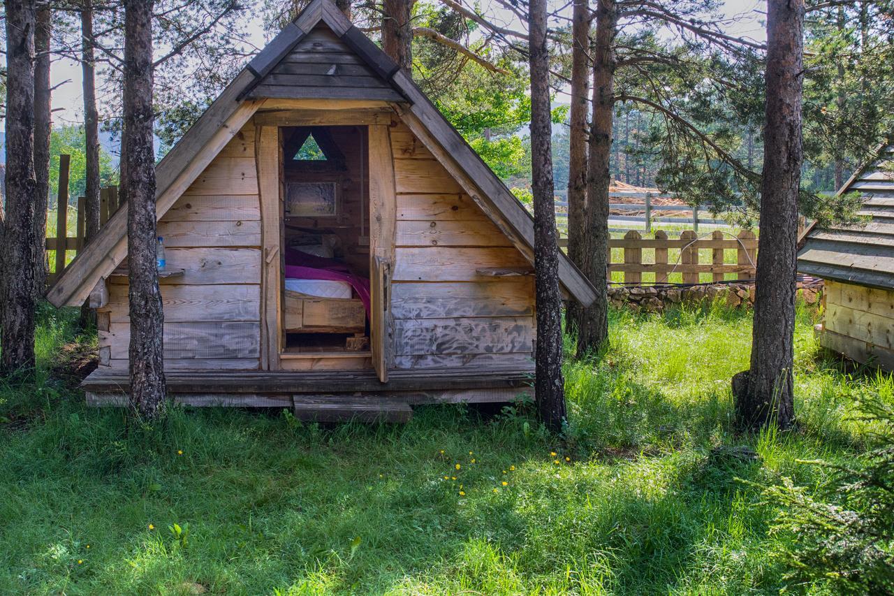 זבליאק Eco Camp Chalets Pod Gorom מראה חיצוני תמונה
