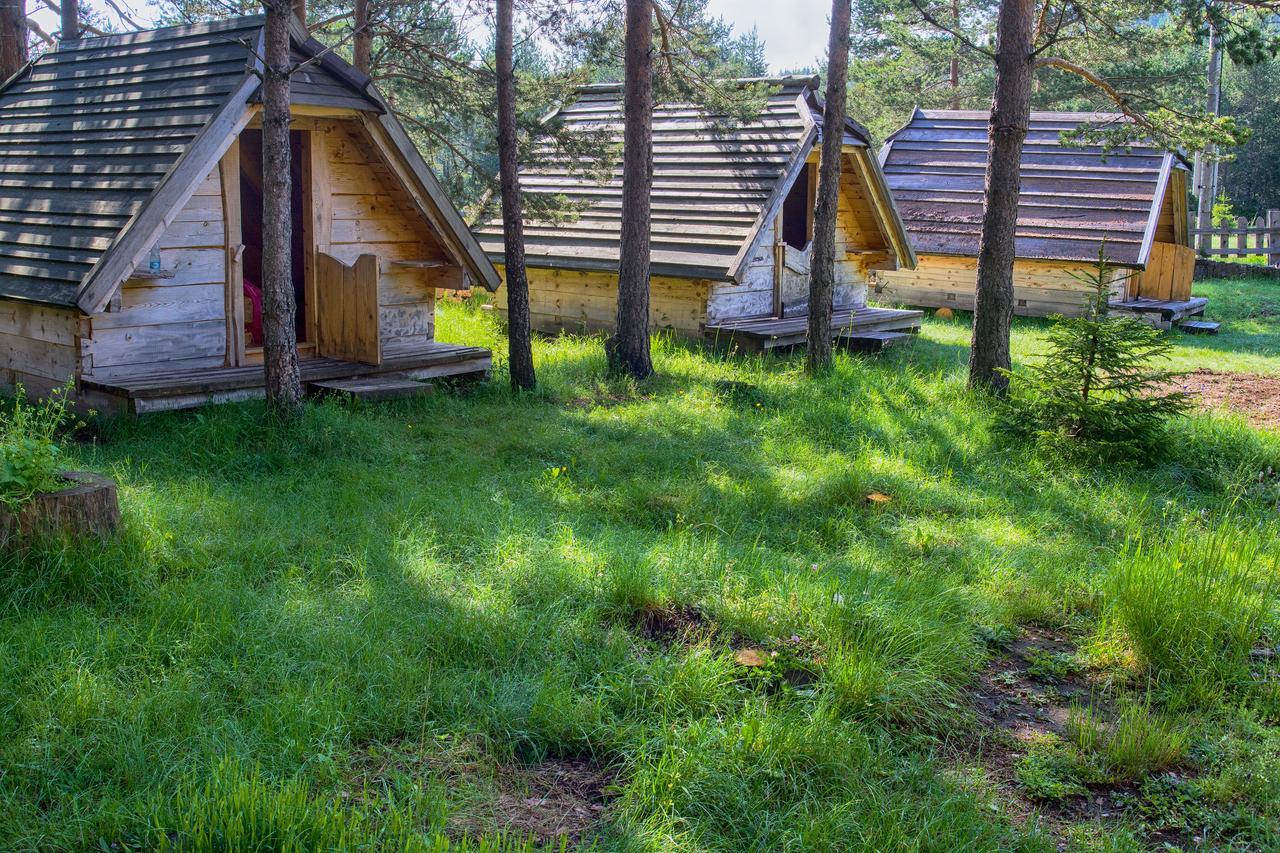 זבליאק Eco Camp Chalets Pod Gorom מראה חיצוני תמונה