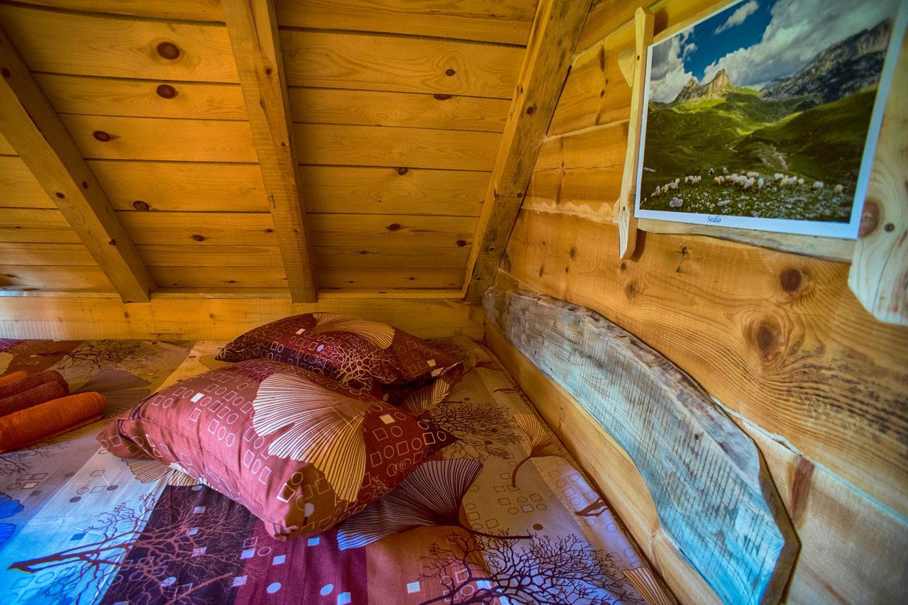 זבליאק Eco Camp Chalets Pod Gorom מראה חיצוני תמונה