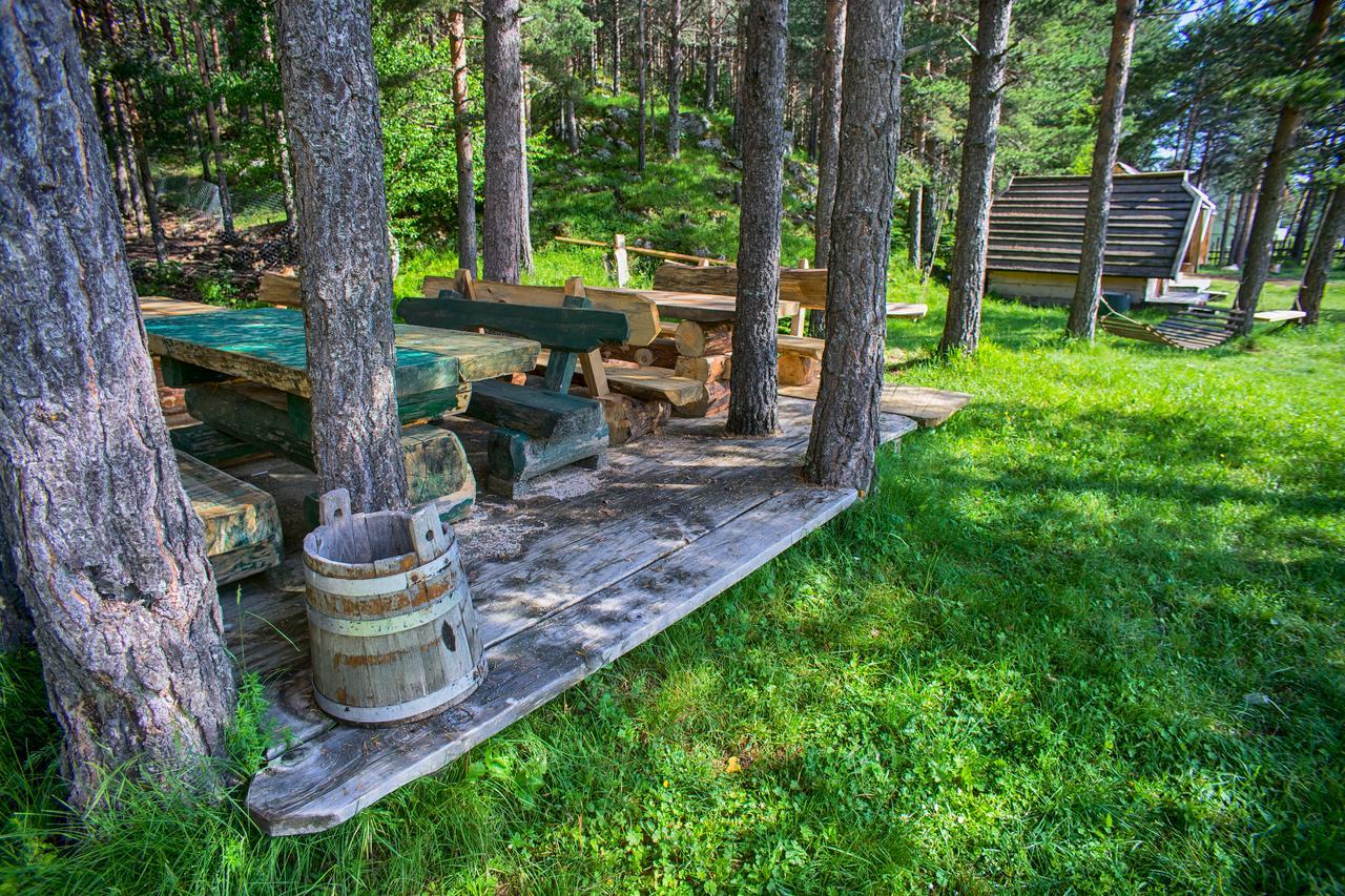 זבליאק Eco Camp Chalets Pod Gorom מראה חיצוני תמונה