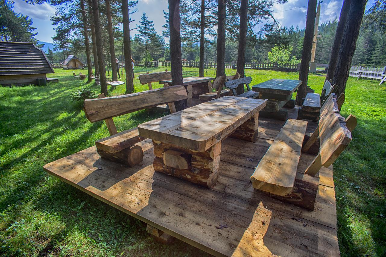 זבליאק Eco Camp Chalets Pod Gorom מראה חיצוני תמונה
